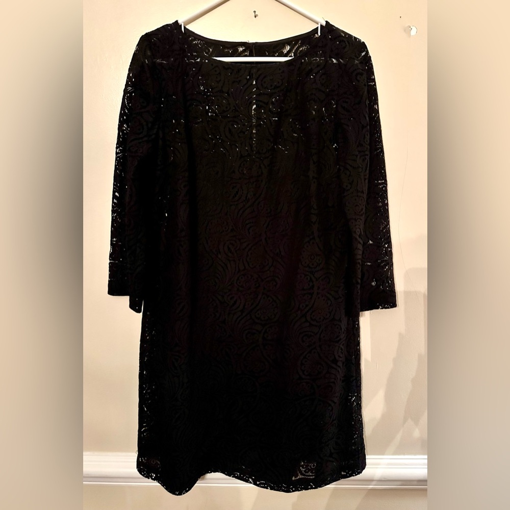 Trina Turk cotton lace dress. Size 12. Lots of fun, mint condition.